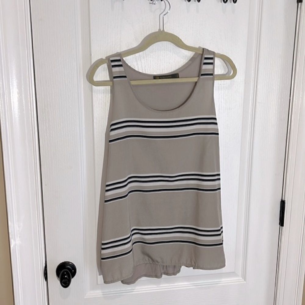 Outback Red Blue with White Stripes Tank